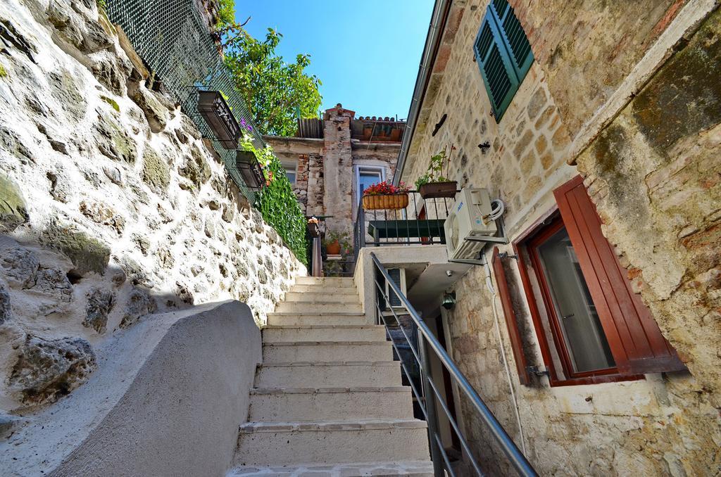 Apartments Historic Stone House Kotor Szoba fotó